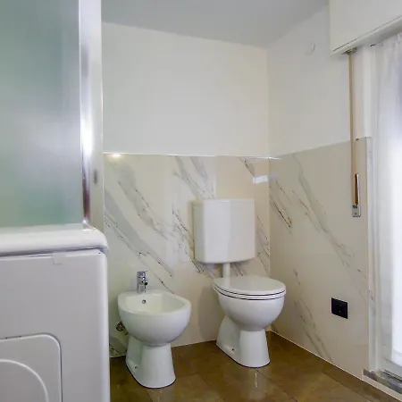 Wh - Nina - Bilocale - Centro - 1 Minuto Da Via Matteotti - Wifi Sanremo